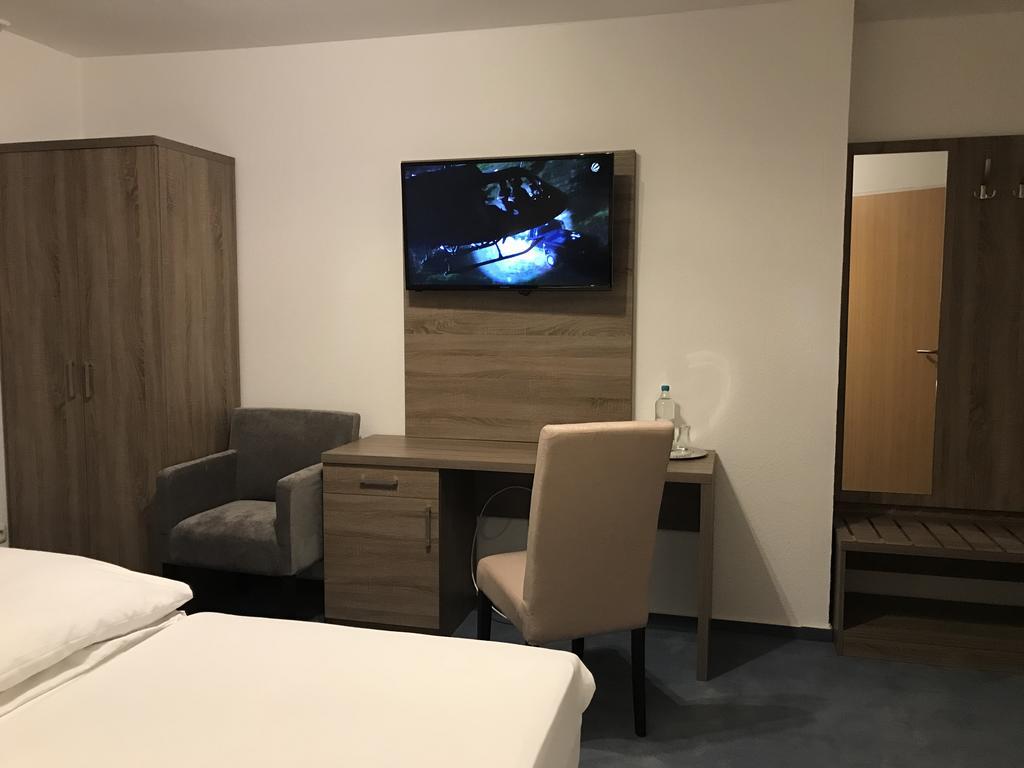 Hotel Junkerhaus Bad Salzuflen Room photo
